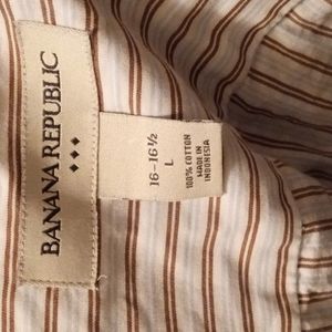 Banana Republic Large burgundy/salmon button down long sleeve